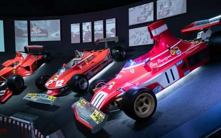 Bologne : Visitez les musées Ferrari à Maranello et Modène en train