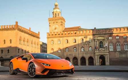 Au départ de Bologne : Grand Tour Ferrari & Lamborghini