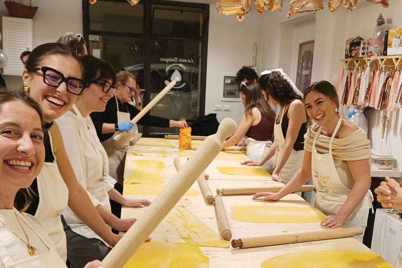 Bologne : cours de cuisine : tortellini et apéritif
