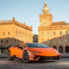 Au départ de Bologne : Grand Tour Ferrari & Lamborghini