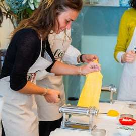 Bologne : atelier pâtes et desserts emblématiques avec un chef primé