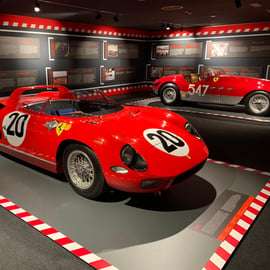 Bologne : musées Pagani, Ferrari et Lamborghini avec déjeuner