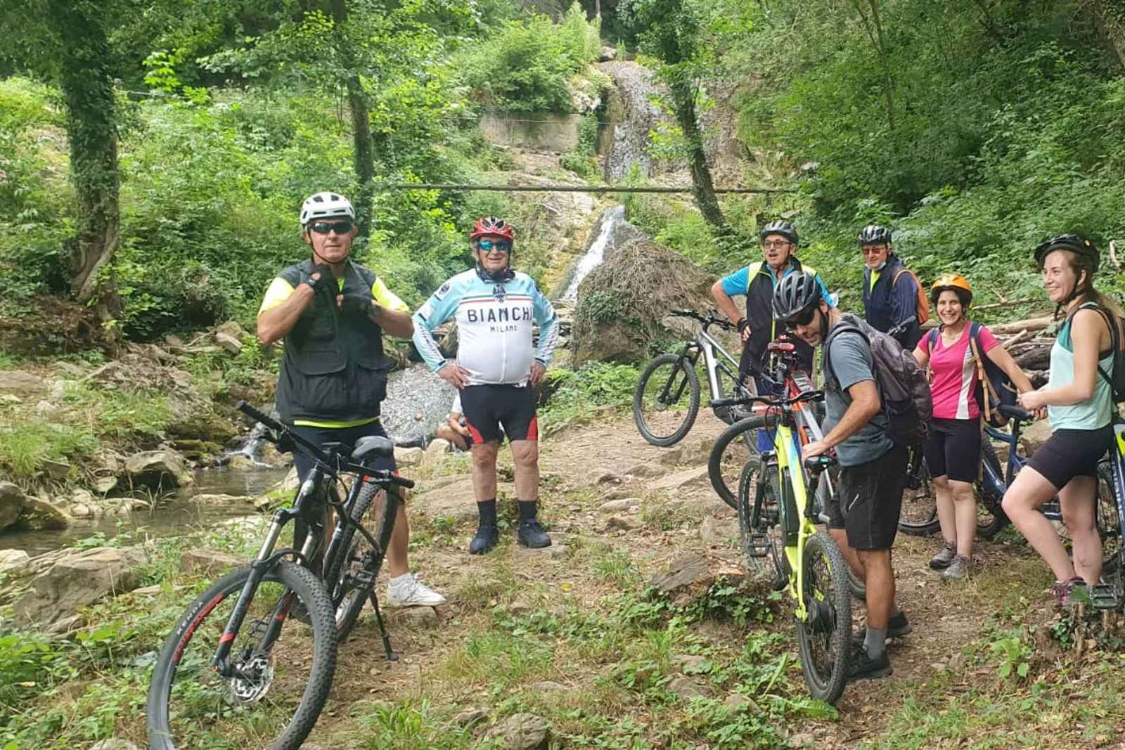 Bologne : visite guidée en E-Bike avec brunch ou Aperitivo