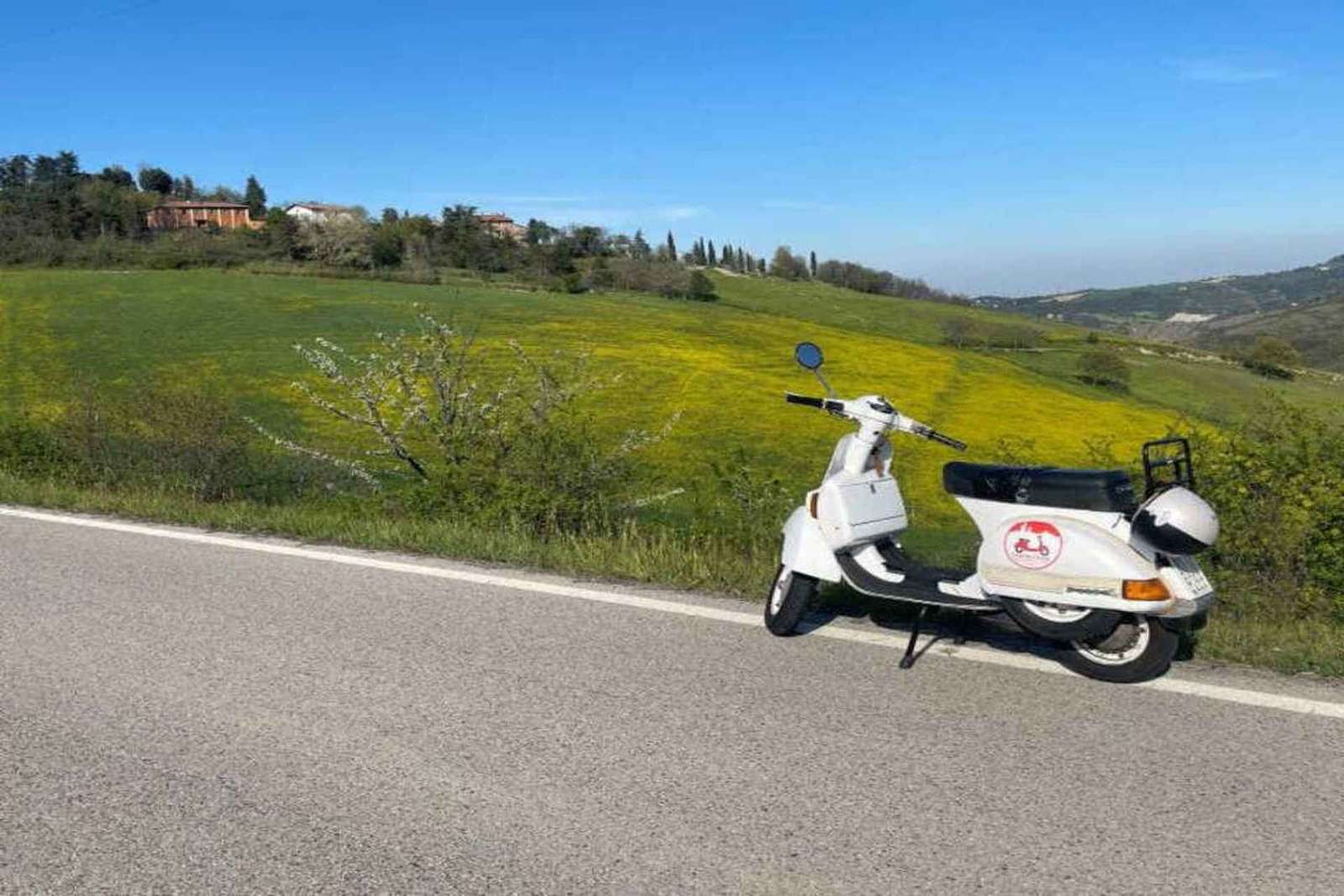 Tour en Vespa dans les collines de Bologne