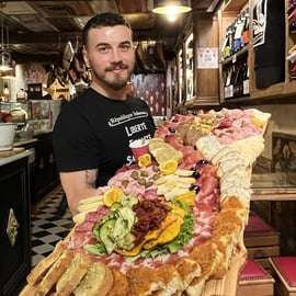 Butcher's Dinner pour deux personnes dans le quartier bohème de Pratello à Bologne