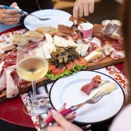 Butcher's Dinner pour deux personnes dans le quartier bohème de Pratello à Bologne