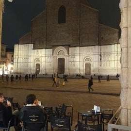 Bologne : visite guidée nocturne à travers la ville