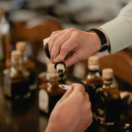 Modène : visite de la vinaigrerie, dégustation de vinaigre balsamique et de produits locaux